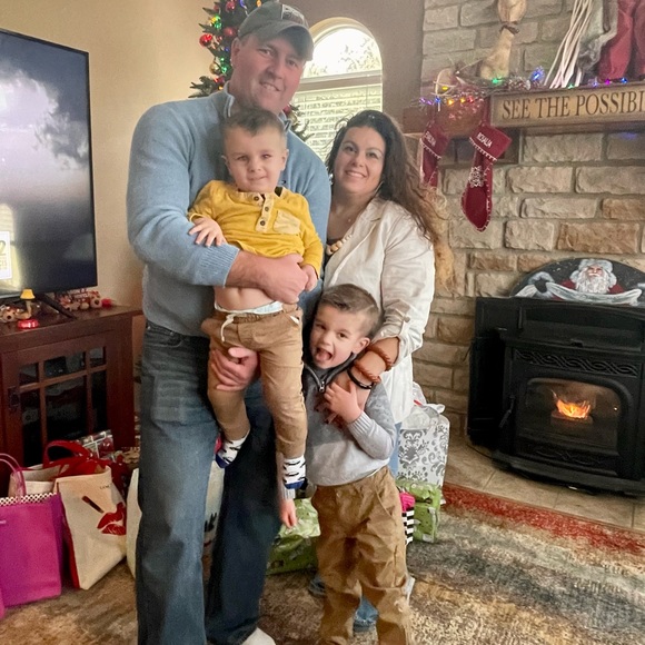 Meet your Posher Gina - Picture 4 of 8